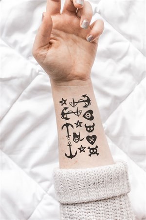 Geçici Çapa ve Karışık Mini Dövme Tattoo