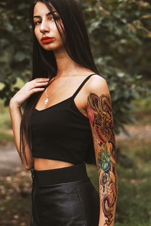 Geçici Ejderha ve Çiçek Kol Dövme Tattoo